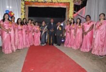 असम माघ बिहू की थीम पर आकृति महिला मंडल ने मनाया आनंद मेला