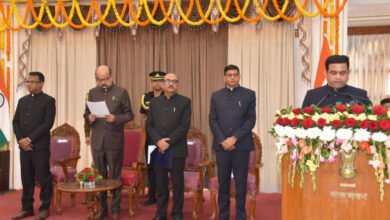 राज्यपाल डेका ने अमिताभ जैन को मुख्य सूचना आयुक्त उमेश अग्रवाल और शिरीष मिश्रा को राज्य सूचना आयुक्त पद की शपथ दिलाई