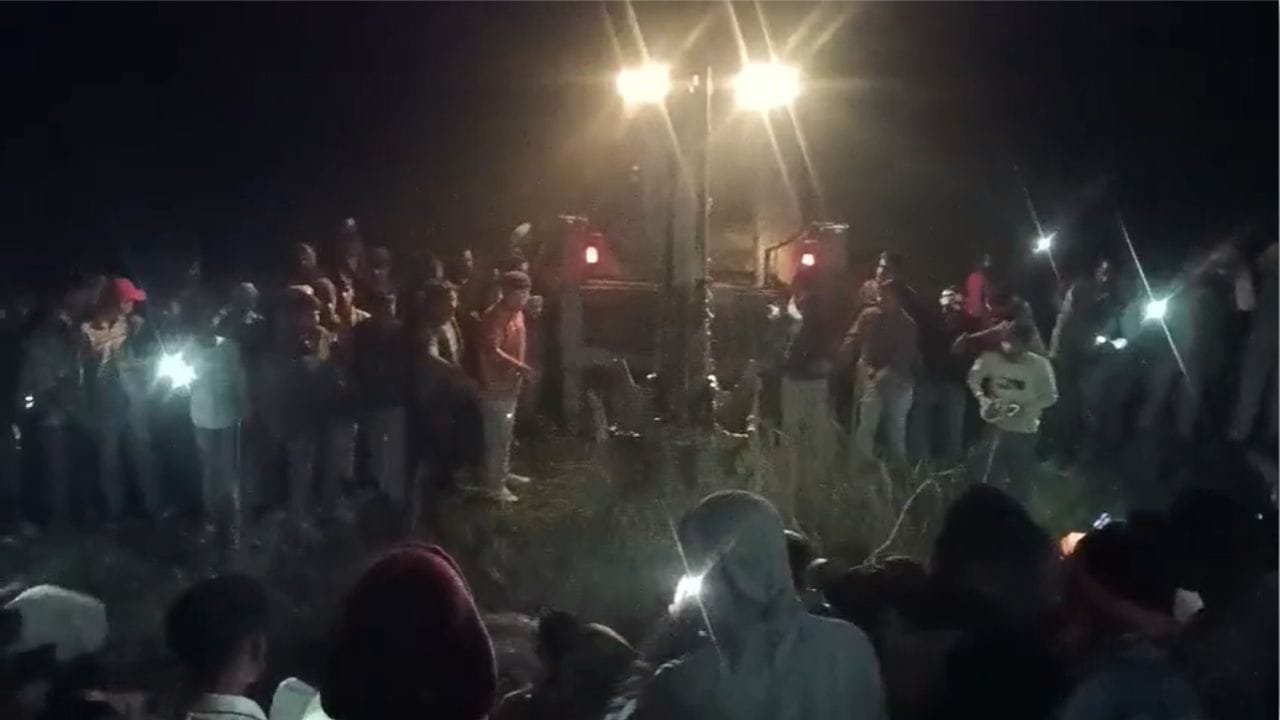 समस्तीपुर में सरस्वती विसर्जन के दौरान हादसा, ट्रैक्टर-ट्रॉली पलटने से 2 की मौत, 25 लोग थे सवार