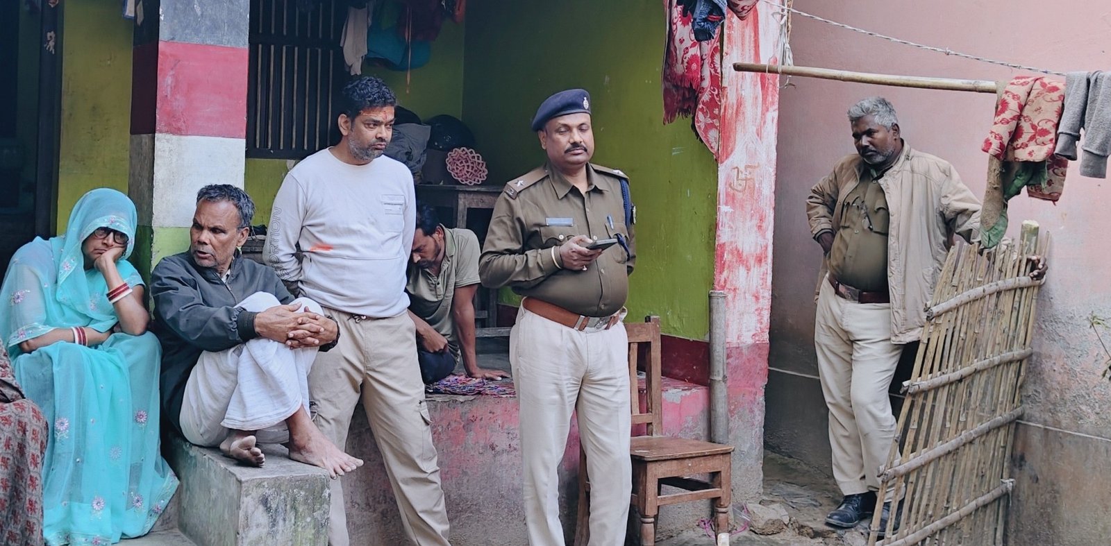 बिहार: सुपौल में दो नौनिहालों के सिर से उठ गया मां का साया, पति को पुलिस ने किया गिरफ्तार… बिहार: सुपौल में दो नौनिहालों के सिर से उठ गया मां का साया, पति को पुलिस ने किया गिरफ्तार…