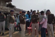 बेटे ने की माता-पिता और छोटे भाई की बेरहमी से हत्या, बाद में पूरी रात लाश के पास ही बैठा रहा