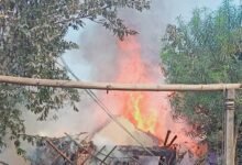 सुपौल में शॉर्ट सर्किट से भीषण आग, शिक्षक दंपति का घर जलकर राख