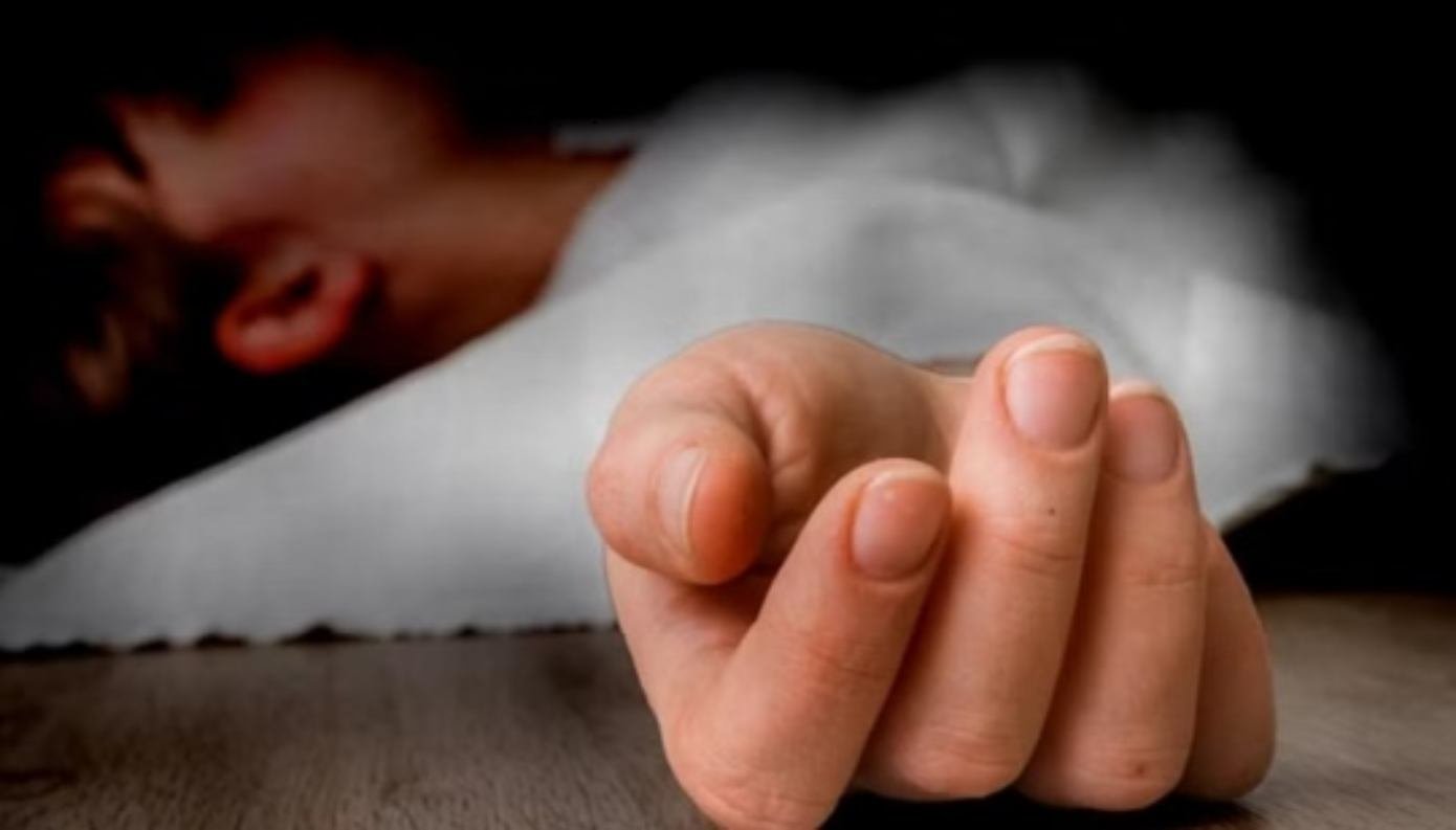 ससुराल में प्रताड़ना से तंग महिला ने की आत्महत्या, लोगों ने बेटे को बचाया