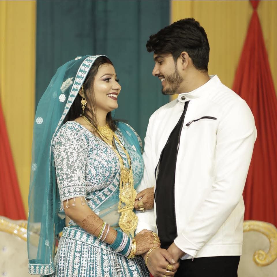 यूट्यूबर संजना यदुवंशी के पति जेल भेजे गए, फायरिंग और हमले से मचा हड़कंप यूट्यूबर संजना यदुवंशी के पति जेल भेजे गए, फायरिंग और हमले से मचा हड़कंप