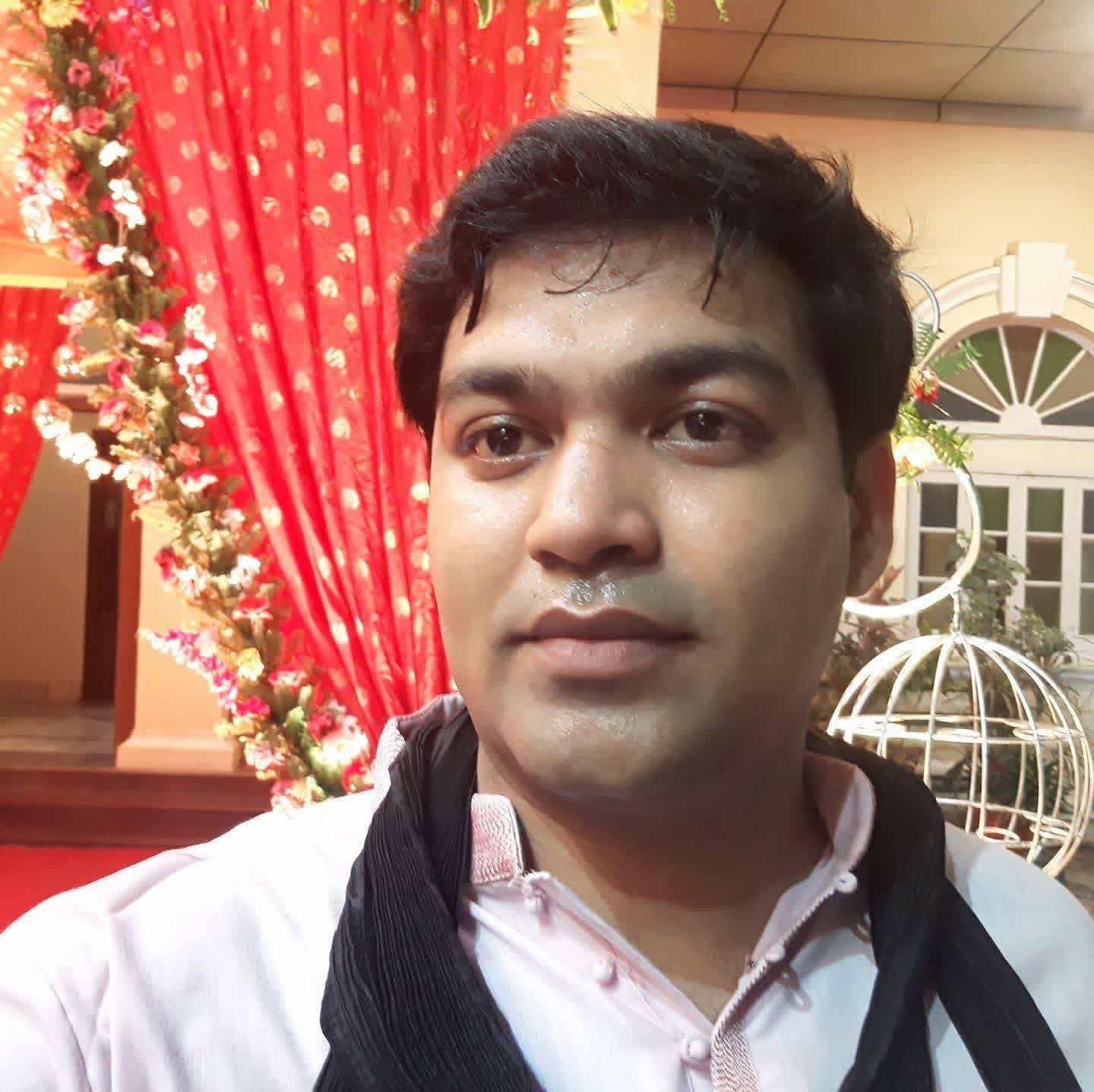 औरंगाबाद के चिकित्सक की प्लेन क्रैश में हुई मौत, परिजनों में मचा हाहाकार औरंगाबाद के चिकित्सक की प्लेन क्रैश में हुई मौत, परिजनों में मचा हाहाकार