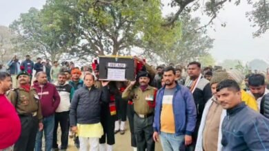 सूबेदार भूपेंद्र कुमार सिंह जम्मू-कश्मीर में शहीद: सुल्तानपुर जिले में सैन्य सम्मान के साथ अंतिम संस्कार, 8 साल के बेटे ने दी मुखाग्नि 