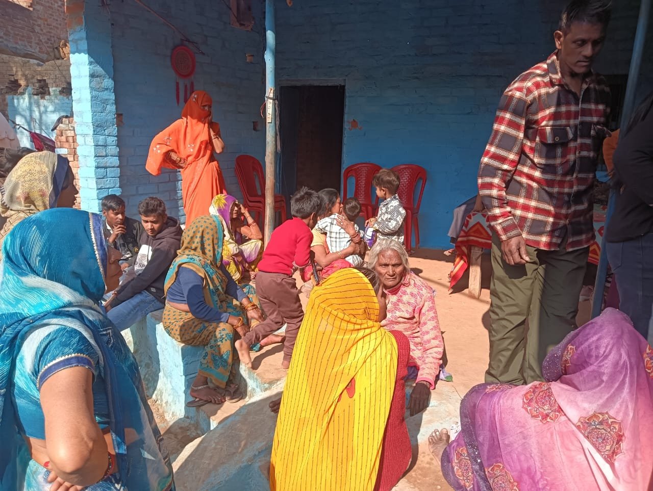 फतेहपुर में रफ्तार का कहर: ट्रैक्टर-कार भिड़ंत में दो की दर्दनाक मौत, शादी की खुशियां मातम में बदली