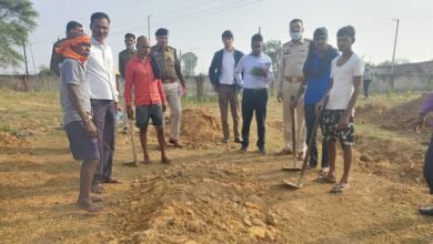 धमतरी: पुलिस ने कब्र खुदवाकर कराया शव का पोस्टमार्टम, खबर में जानिए पूरा मामला