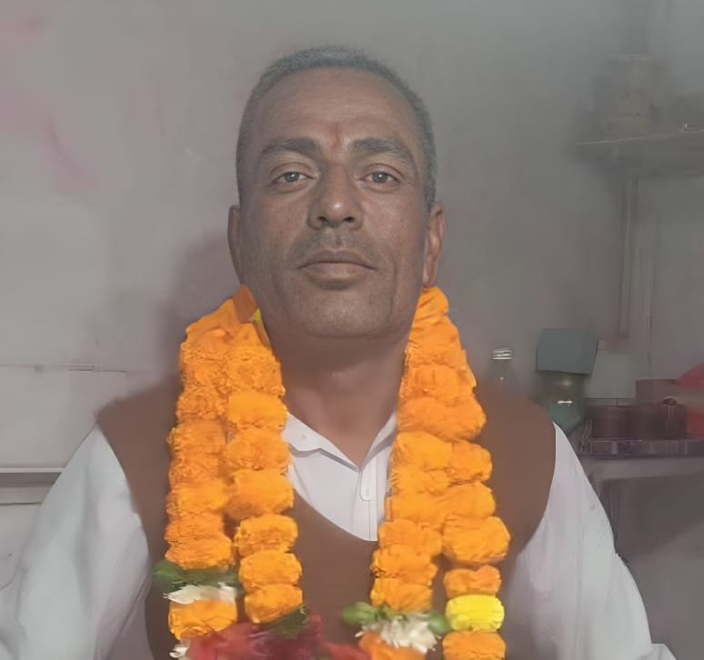 अमेठी: सड़क हादसे में कालिकन मंदिर के पुजारी हरिकृष्ण मिश्रा की मौत, गांव में शोक