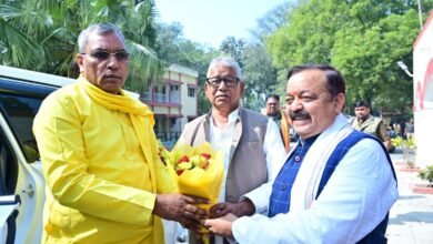 उत्तर प्रदेश: पंचायत चुनाव समय पर होंगे, 75 जिलों में पहुंच चुके मतपत्र: ओम प्रकाश राजभर