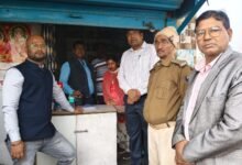 सुपौल में बगैर लाइसेंस संचालित हो रही दवा दुकान पर छापेमारी, 49 प्रकार की दवाएं जब्त