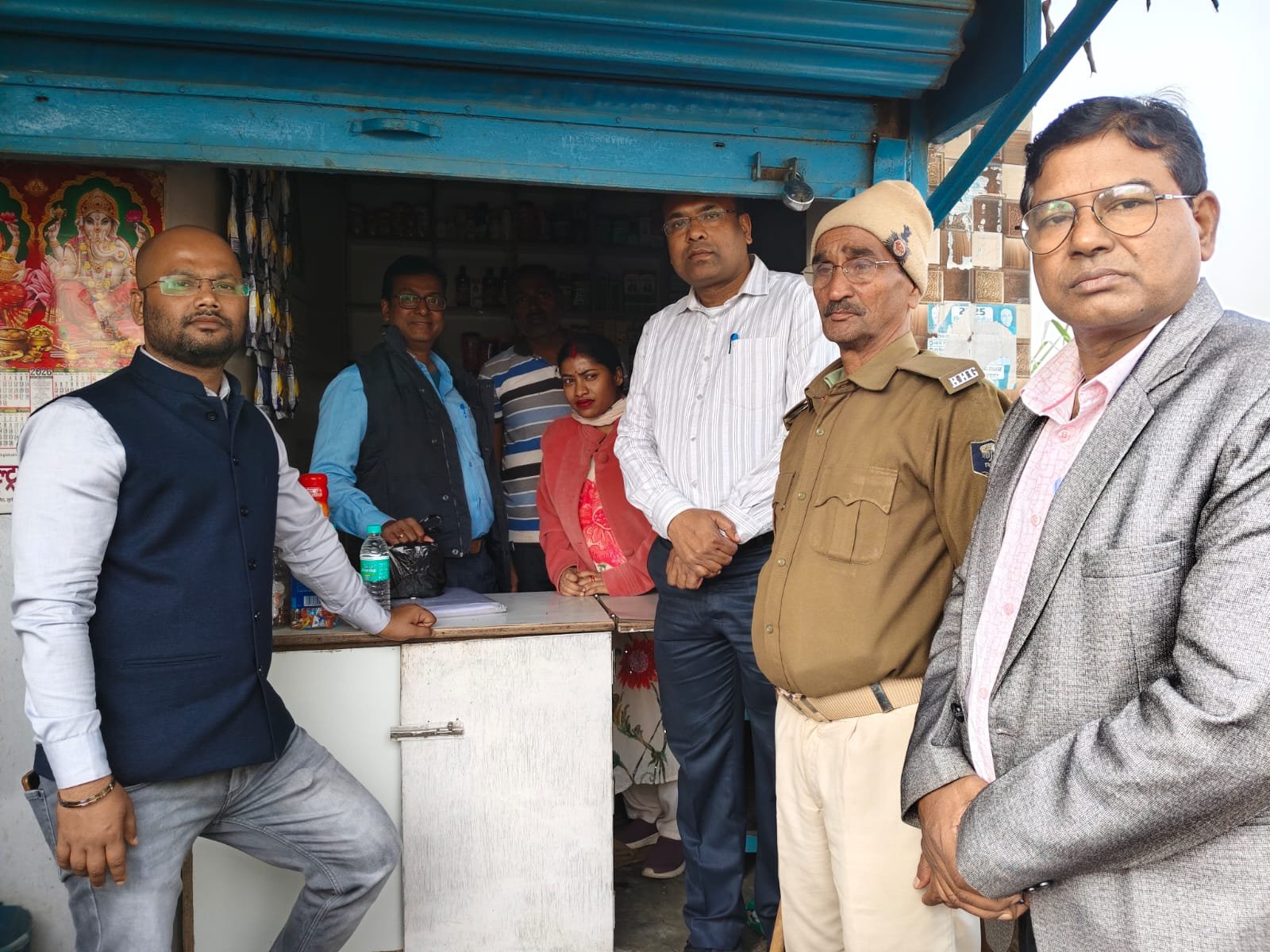 सुपौल में बगैर लाइसेंस संचालित हो रही दवा दुकान पर छापेमारी, 49 प्रकार की दवाएं जब्त