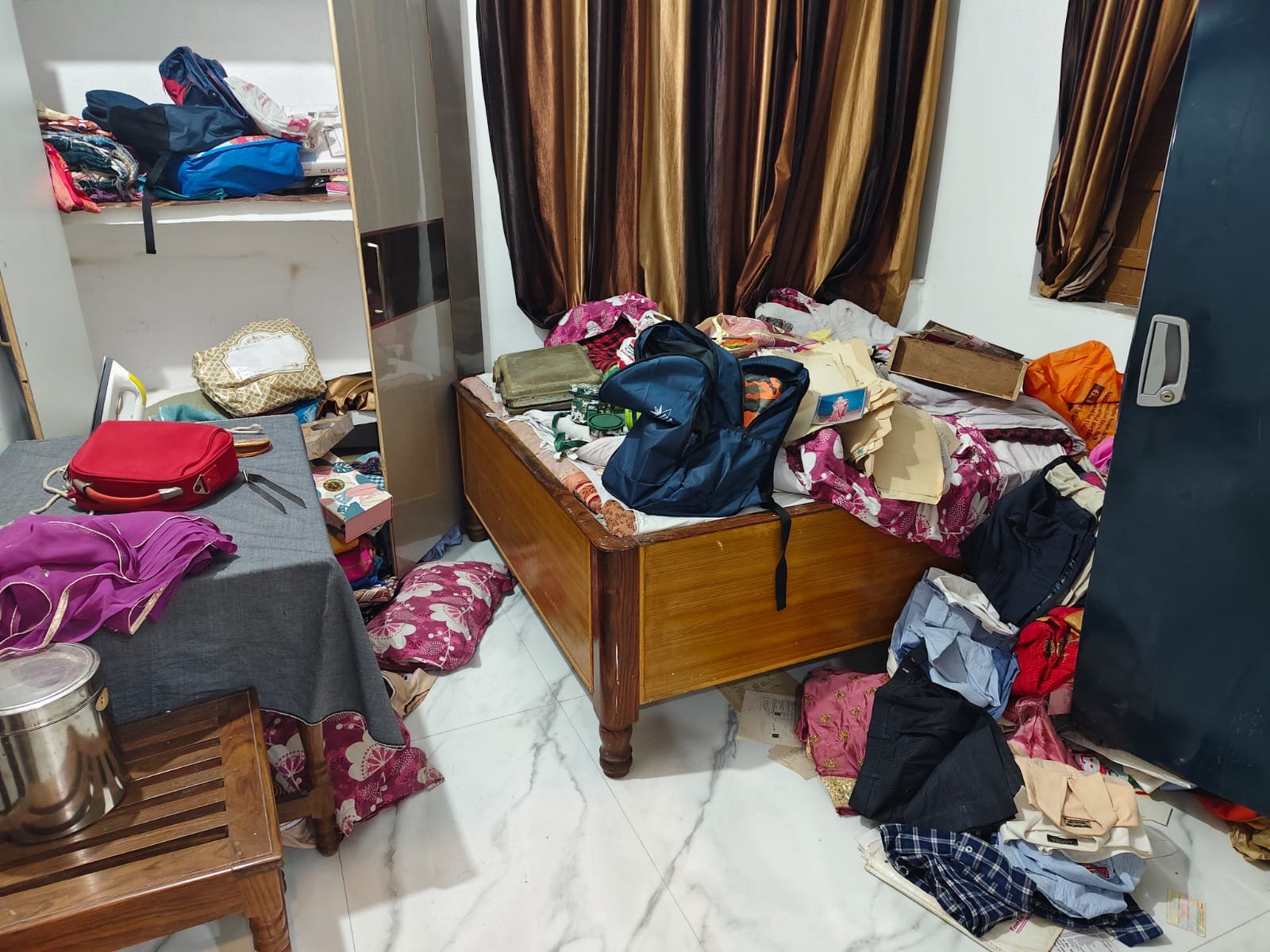 औरंगाबाद: मकान से 25 लाख रुपये के आभूषण और डेढ़ लाख नगदी लेकर भागे चोर, जांच में जुटी पुलिस