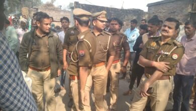 लखीमपुर खीरी: चारों आरोपियों की गिरफ्तारी के बाद माने परिजन, पुलिस की मौजूदगी में हुआ अंतिम संस्कार