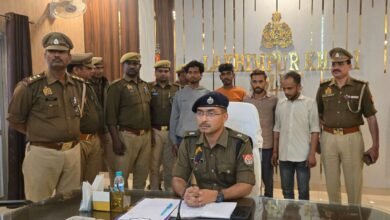 लखीमपुर खीरी: जन सेवा केंद्र संचालक से हुए लूट का खुलासा, चार लुटेरों को भेजा गया जेल; नकदी बरामद लखीमपुर खीरी: जन सेवा केंद्र संचालक से हुए लूट का खुलासा, चार लुटेरों को भेजा गया जेल; नकदी बरामद