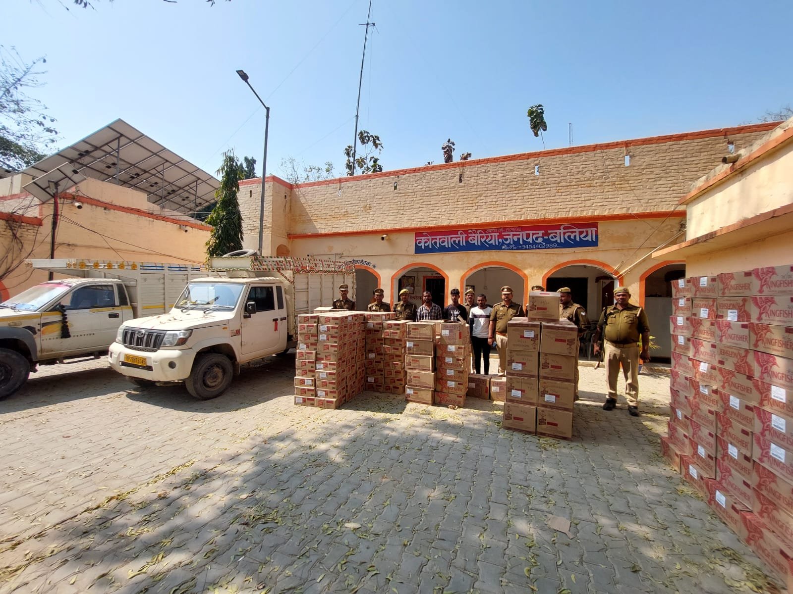 उत्तर प्रदेश: होली से पहले शराब तस्करों के सिंडिकेट पर बड़ी चोट, 23 लाख की अवैध शराब के साथ 3 गिरफ्तार