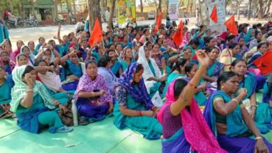 आज भी जारी है आंगनबाड़ी कार्यकर्ताओं की नाराजगी, कटघोरा समेत अलग-अलग ब्लॉक से शामिल हुए 3000 वर्कर्स