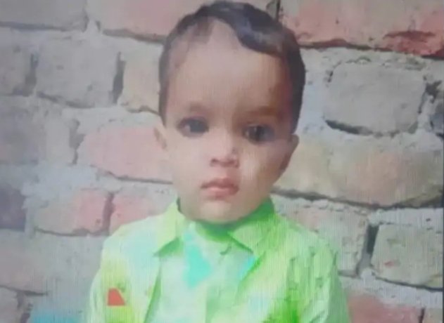 हाथरस: मुरसान में 2 वर्षीय मासूम की सड़क दुर्घटना में हुई मौत, आक्रोशित परिजनों ने हाईवे जाम कर थाने पर किया जमकर पथराव