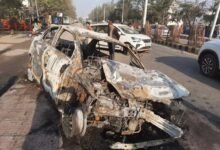 औरंगाबाद में रात 2 बजे भयानक टक्कर, स्विफ्ट डिजायर बनी आग का गोला