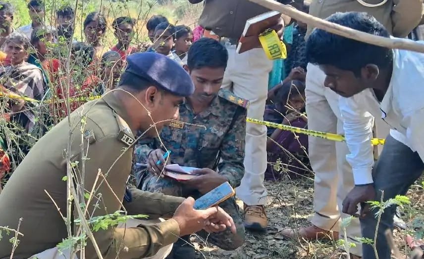 औरंगाबाद: पेड़ से लटका मिला युवक का शव, ससुराल वालों पर हत्या का आरोप 