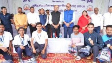 कुरुद व भखारा कॉलेज में हुआ वार्षिक स्नेह सम्मेलन, विधायक चंद्राकर ने युवाओं से कहा- डिग्रियां नहीं, दक्षता और राजनीति में भ्रम नहीं, ‘शुचिता’ सर्वोपरि है