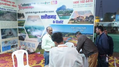 राजिम कुंभ कल्प में संस्कृति, पर्यटन एवं धर्मस्व विभाग का स्टॉल बना आकर्षण, छत्तीसगढ़ के दर्शनीय स्थलों की मिल रही जानकारी