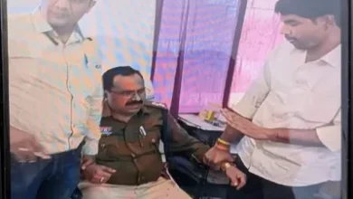बैकुंठपुर में ACB की बड़ी कार्रवाई: SI और ASI रिश्वत लेते रंगे हाथ गिरफ्तार, निलंबित