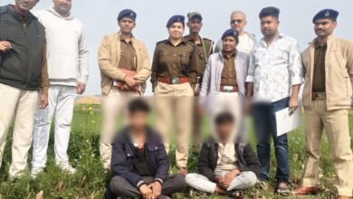 सोशल मीडिया पर हथियार लहराना पड़ा महंगा, ‘रील्स’ के चक्कर में दो युवक पहुंचे हवालात 