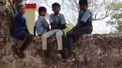 कोरबा: खतरों के बीच तालीम की मजबूरी.. ऊर्जाधानी कोरबा के कोहड़िया स्कूल का वीडियो वायरल, कभी भी हो सकता है बड़ा हादसा