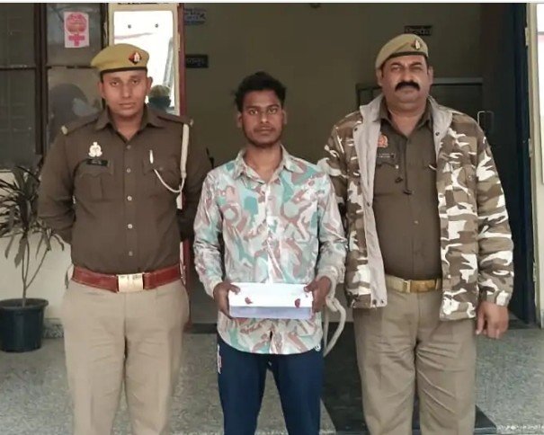 अवैध हथियार के साथ युवक गिरफ्तार, जसवंतनगर पुलिस की बड़ी कार्रवाई