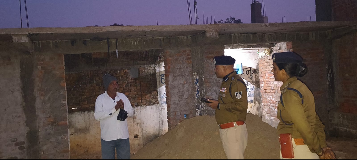 कुसमी हत्याकांड की जमीनी पड़ताल: एसपी ने थाने से घटनास्थल तक की सघन जांच, न्यायिक प्रक्रिया तेज करने के निर्देश कुसमी हत्याकांड की जमीनी पड़ताल: एसपी ने थाने से घटनास्थल तक की सघन जांच, न्यायिक प्रक्रिया तेज करने के निर्देश