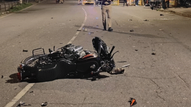 फतेहपुर : मेवली मोड़ पर मौत का तांडव; आमने-सामने भिड़ीं बाइकें, चार युवकों की दर्दनाक मौत