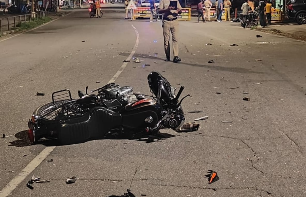 फतेहपुर : मेवली मोड़ पर मौत का तांडव; आमने-सामने भिड़ीं बाइकें, चार युवकों की दर्दनाक मौत