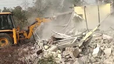 कोरबा में चला बुलडोजर, 90 एकड़ सरकारी जमीन से 135 कब्जाधारियों पर बड़ी कार्रवाई