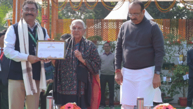 यूपी की राज्यपाल के हाथों सम्मानित हुए बहराइच के कृषक संजीव कुमार गौड़, अनुभव साझा कर किया प्रेरित