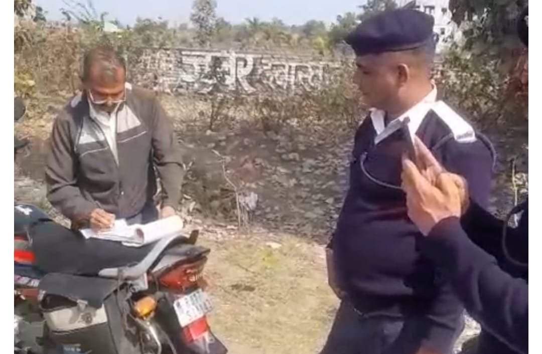 झालावाड़ में ट्रैफिक पुलिस हुई हाईटेक, नंबर प्लेट की फोटो से सेकंडों में कटेगा ऑनलाइन चालान