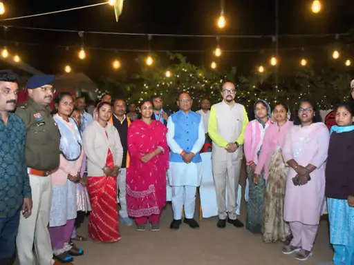 मुख्यमंत्री ने एनएच-30 सड़क निर्माण की गुणवत्ता पर जताई सख्ती, समय पर काम पूरा करने के निर्देश मुख्यमंत्री ने एनएच-30 सड़क निर्माण की गुणवत्ता पर जताई सख्ती, समय पर काम पूरा करने के निर्देश