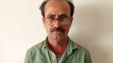 सट्टा कारोबार पर शिकंजा: रायपुर में छिपे खाईवाल को कांकेर पुलिस ने दबोचा, नकदी और मोबाइल जब्त