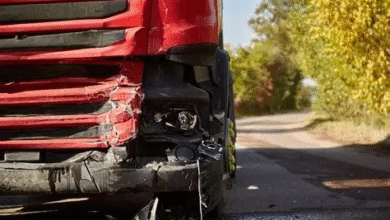 60 फीट गहरी खाई में गिरा ट्रैक्टर, ड्राइवर की मौके पर ही मौत 60 फीट गहरी खाई में गिरा ट्रैक्टर, ड्राइवर की मौके पर ही मौत