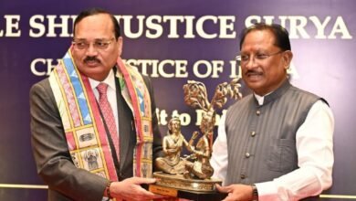 मुख्यमंत्री विष्णुदेव साय ने भारत के मुख्य न्यायाधीश न्यायमूर्ति सूर्यकांत का किया स्वागत