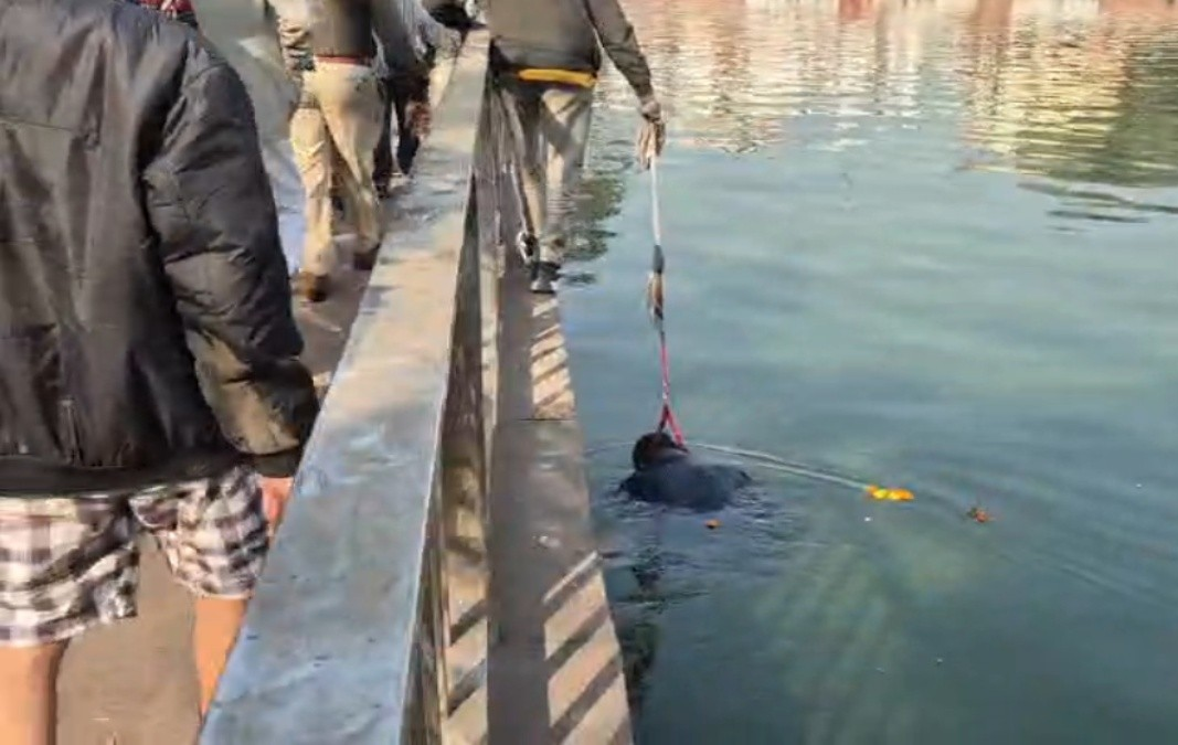 राजधानी के तालाब में मिला अज्ञात शव, इलाके में मचा हड़कंप