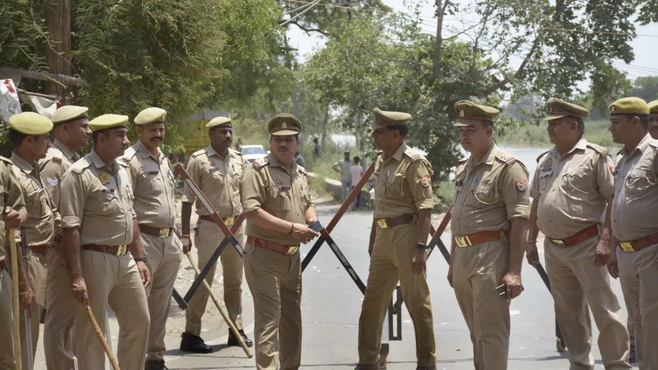 यूपी पुलिस कांस्टेबल भर्ती लिखित परीक्षा की गाइडलाइंस जारी, जानें कितने नंबरों में होंगे पास