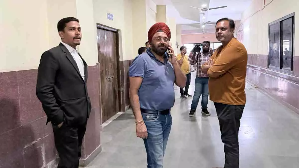 डीएमएफ फंड अनियमितता मामला: एसीबी–ईओडब्ल्यू ने सतपाल सिंह छाबड़ा को लिया हिरासत में डीएमएफ फंड अनियमितता मामला: एसीबी–ईओडब्ल्यू ने सतपाल सिंह छाबड़ा को लिया हिरासत में