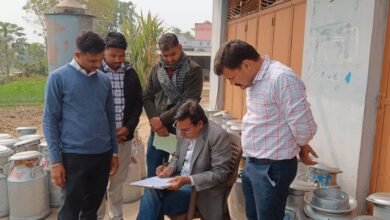 खाद्य सुरक्षा विभाग की बड़ी कार्रवाई: सीमलवाड़ा में भारी मात्रा में पेप्सी चुस्की ज़ब्त और नष्ट