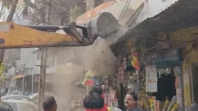 बिलासपुर में ट्रैफिक सुधार अभियान: सड़क किनारे अतिक्रमण पर चला बुलडोजर