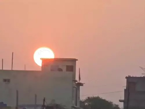ठंड का असर कम, 2-3 डिग्री तक बढ़ेगा पारा:6 दिन अधिकतम तापमान स्थिर रहेगा