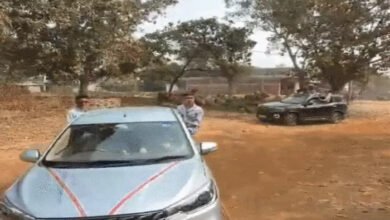 फेयरवेल पार्टी में स्टंट कर स्कूल पहुंचे छात्र, 26 स्टूडेंट्स पर कार्रवाई, पैरेंट्स पर FIR