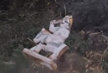 CG में धार्मिक स्थल से छेड़छाड़ : ठाकुर देव की मूर्ति को असामाजिक तत्वों ने खंडित कर फेंका, ग्रामीणों में आक्रोश