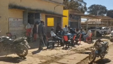 बलरामपुर में जांच के दौरान बवाल: SDM-नायब तहसीलदार पर मारपीट का आरोप, ग्रामीण की मौत; दो घायल अस्पताल में भर्ती