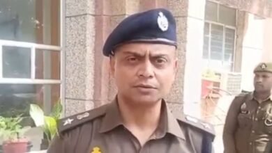 कानपुर के कॉलेज में टीचर्स ने छात्रों को पीटा, हंगामे के बाद शिक्षकों को उठा ले गई पुलिस
